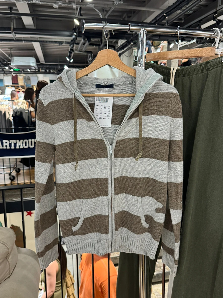 

Коричнево-серый полосатый кардиган на молнии, женский осенний джемпер с длинными рукавами и карманами с капюшоном, повседневная вязаная верхняя одежда в консервативном стиле