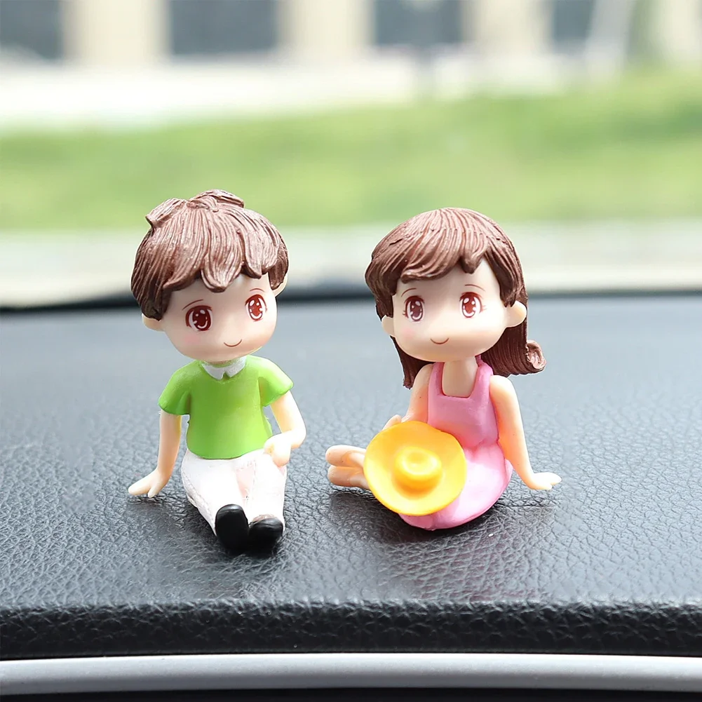 Car Cute Couples Ornament Model Kiss Balloon Figure Auto Interior Decoration Pink Dashboard Figurine Anime Car Accessories Gifts