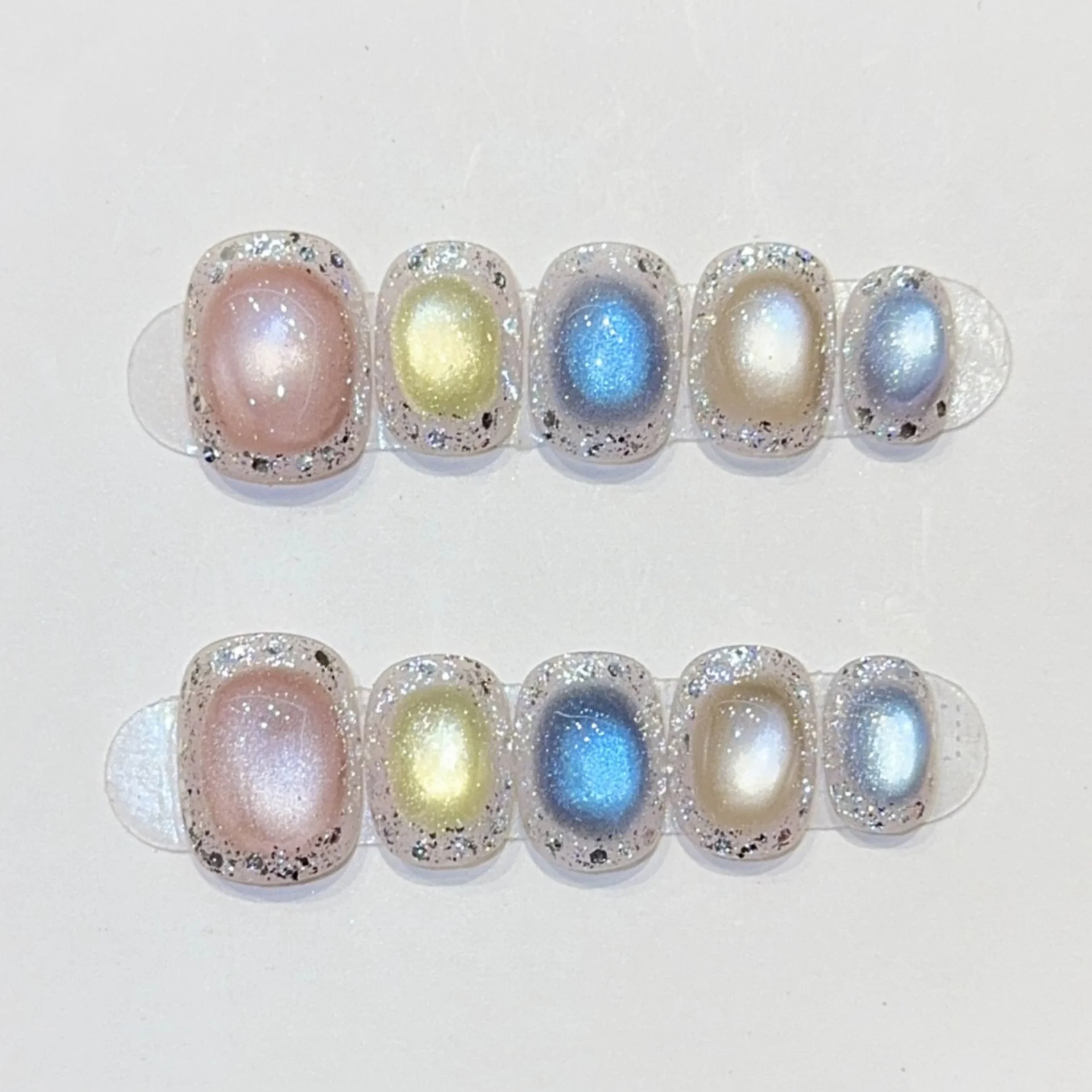 

10 шт. коротких квадратных/круглых накладных ногтей ручной работы с дизайном из разноцветных стеклянных бусин, имитация кошачьего глаза, накладные ногти для маникюра, накладные ногти-стикеры