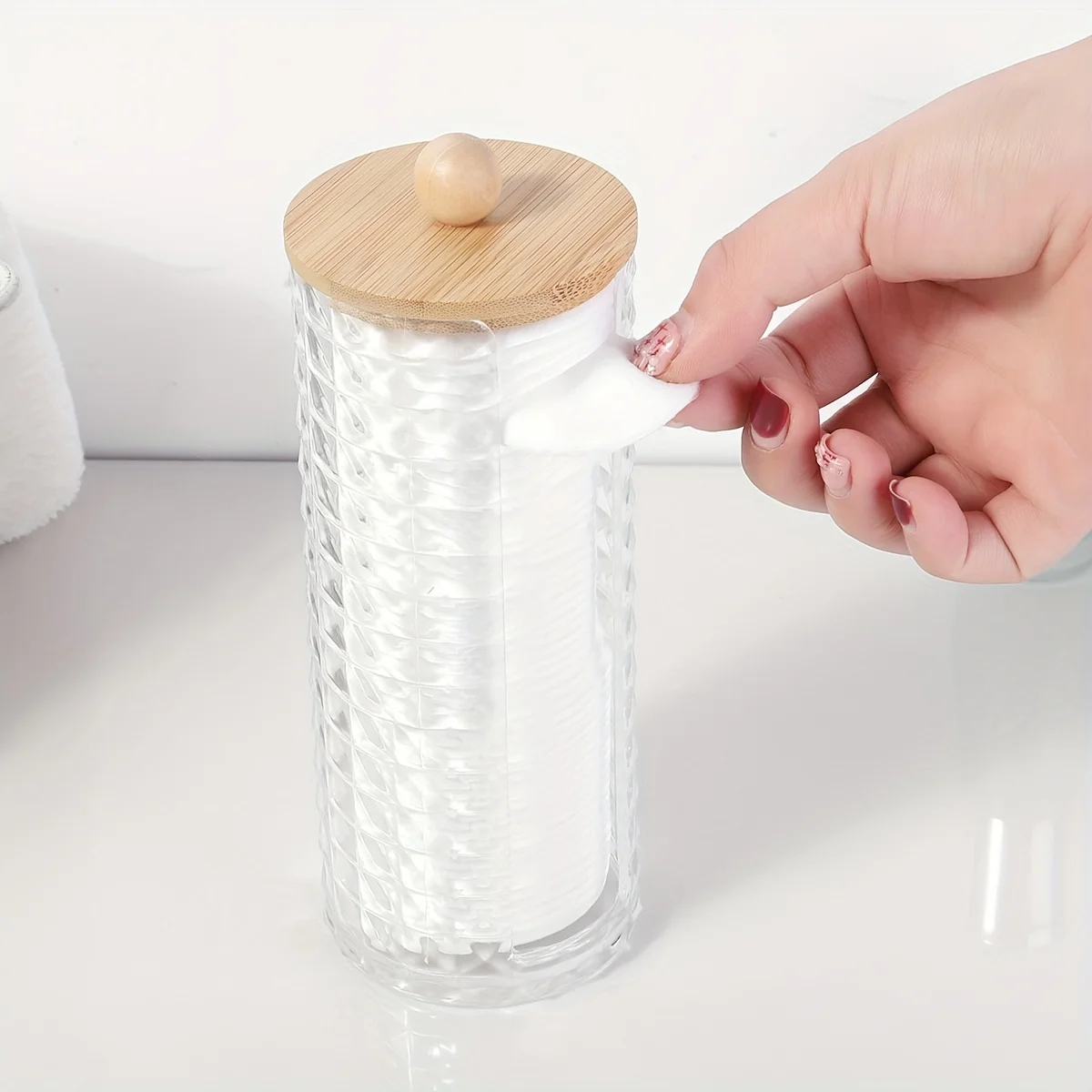 Acrylic Makeup Cotton Pad Holder, Clear Diamond Pattern Cotton Pads Organizer Dispenser Bathroom Jars for Round Cotton Display