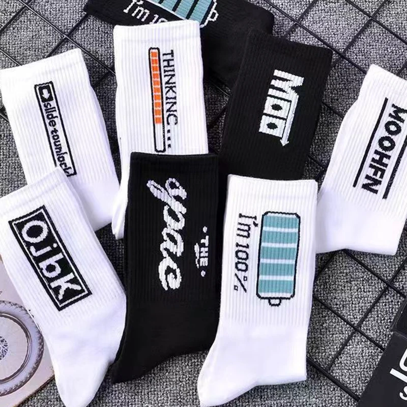 5/10/20 Paar Herren-Socken mit Buchstabenmuster, mittelhohe Socken, bequem, atmungsaktiv, für alle Jahreszeiten geeignet, ideal für Studenten, im Streetstyle, als Sportsocken. – Detail 7