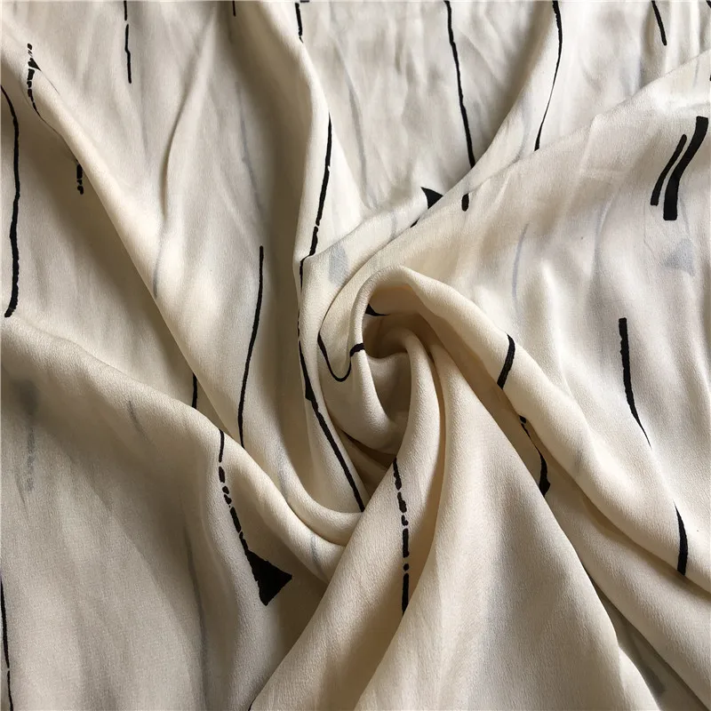 1 meter 100% Mulberry Silk 13 momme Crepe Silk Fabric White-Cream Printed 136cm 53\