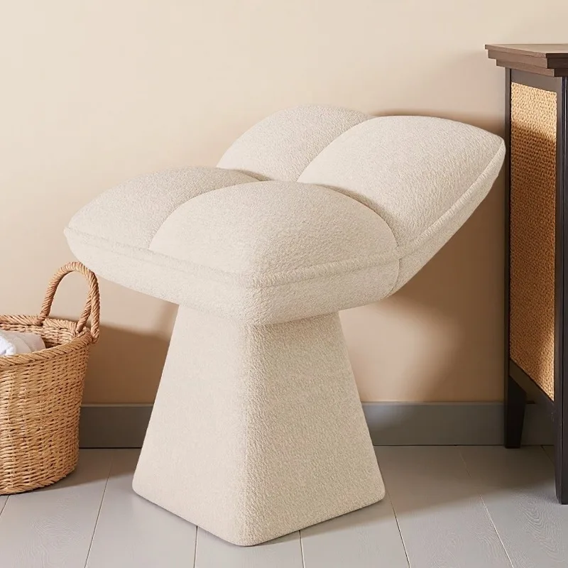 

The dresser stool, household dressing stool, rotating low stool, manicure stool, sofa stool, bedroom solid wood makeup stool