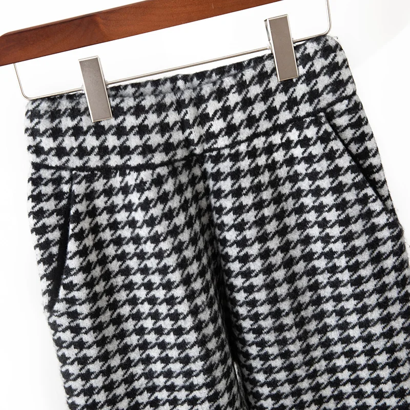 Women's Thickened Plaid Long Pants Autumn Winter Warm Anti-Cold Straight Leg Trousers 100% Merino Wool Knitted Wide Leg Pants