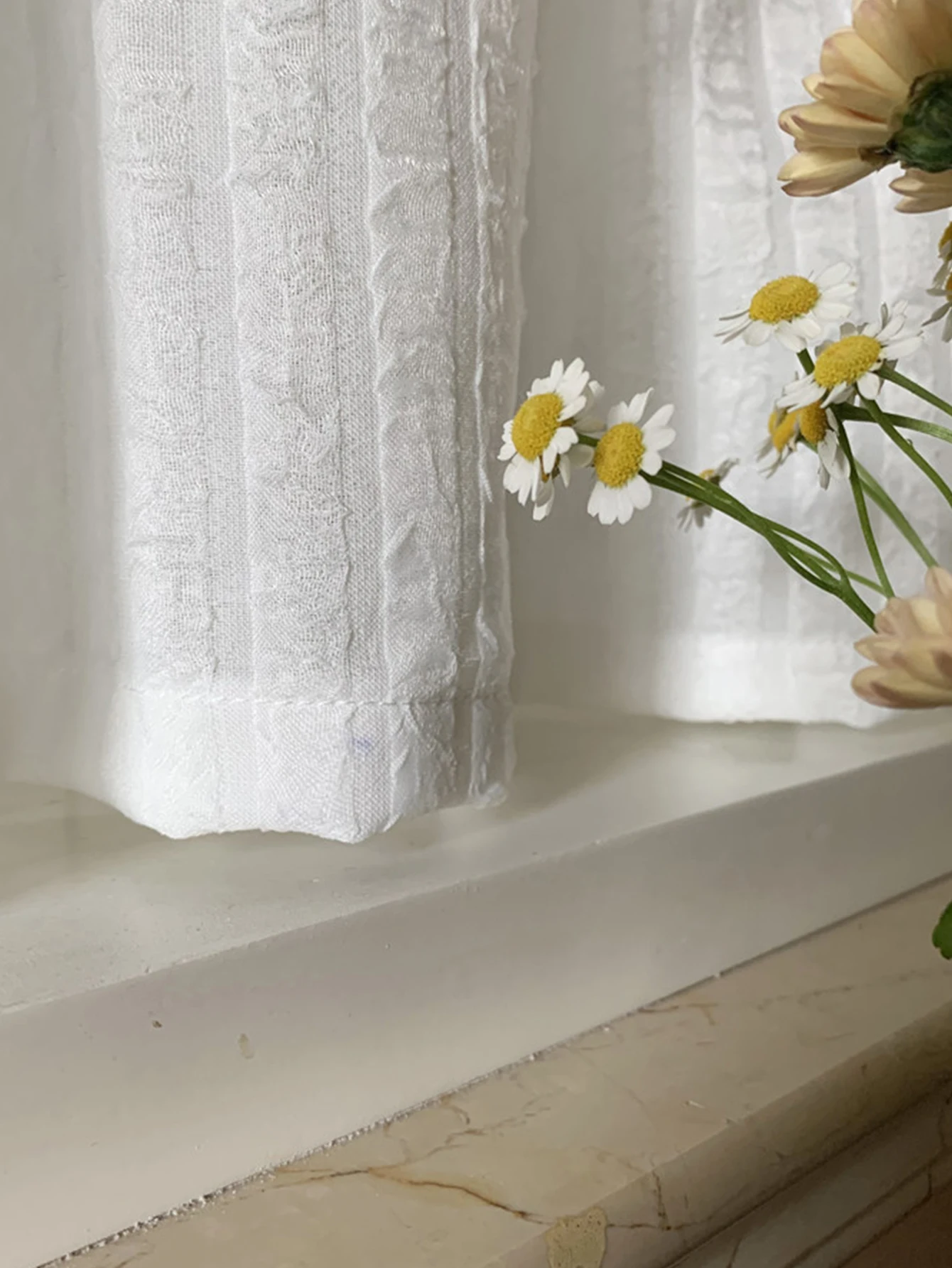 Nordic minimalist American style opaque white screen door curtain, half curtain, short curtain, window screen, floating window