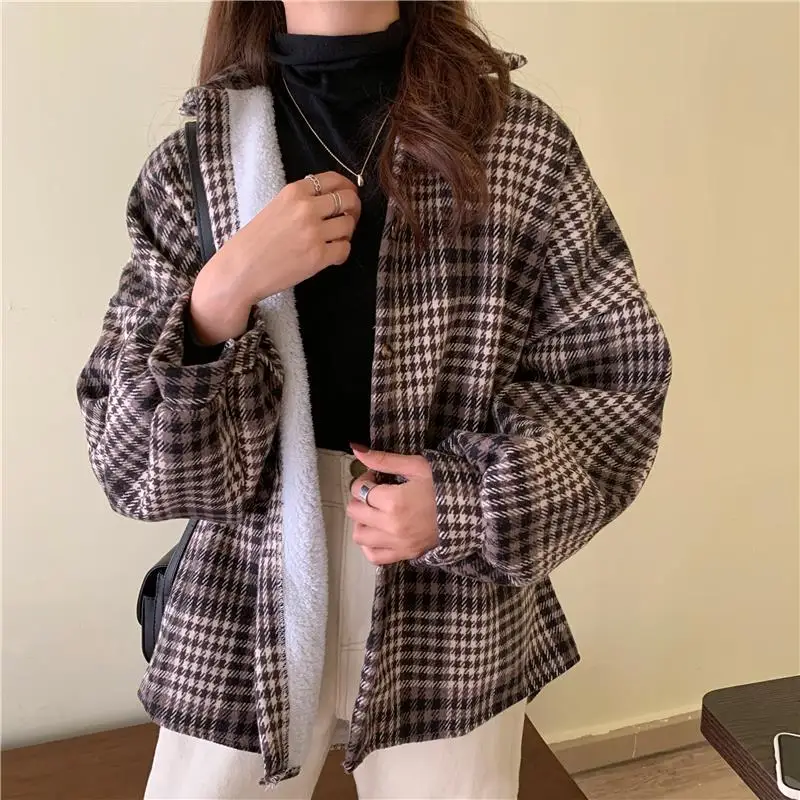 Velvet Thick Warm Women\'s Plaid Shirt 2022 Stripe Female Long Sleeve Tops Winter Fleece Casual Check Blouse Autumn Clothes XXXL