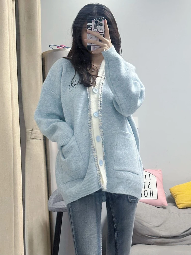 

Женский свободный вязаный свитер KING BRAND, мягкий, синий, с буквенным принтом, длинный рукав, V-образный вырез, на пуговицах, кардиган