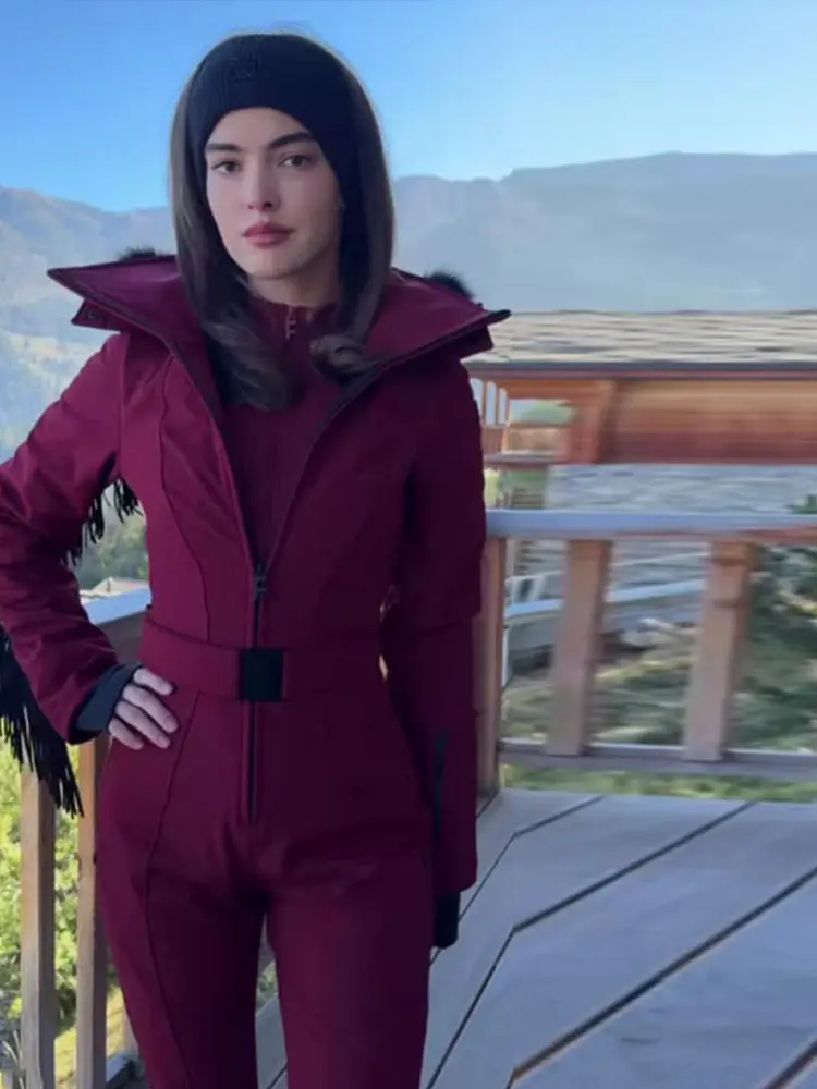 Damen 2025, trendige Ski-Overalls mit Kapuze und Quasten, wasserdicht, warm, Wintersport-Oberbekleidung, modische, elegante Damen-Schneeausrüstung – Detail 20