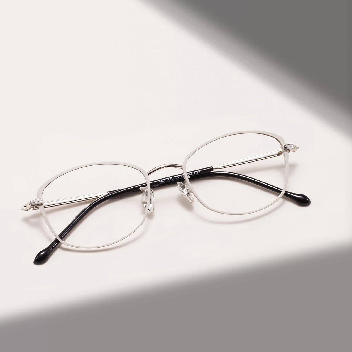 

Metal Frame And Titanium Temples Large Men And Women Full Rim Spectacle Frame For Myopia Prescription Lenses