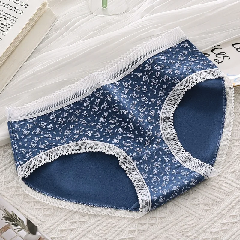 Milk Silk Panties for Woman Soft Stretch Briefs Floral Female Underwear Skin-friendly Underpants Knickers