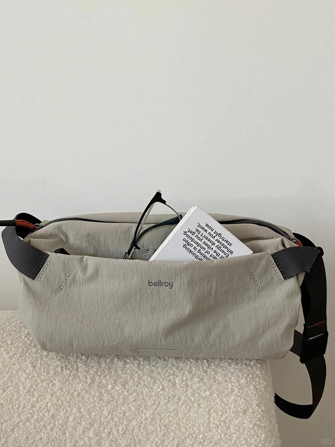Bellroy Lite Sling 7L Lemon Green Lightweight Chest Bag Water-Resistant Magnetic Buckle Crossbody Cycling Outdoor Purse