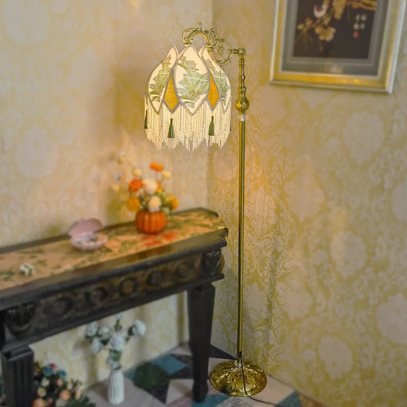 French pastoral floor lamp ins retro fringed princess living room sofa decoration atmosphere lamp design sense art lamp