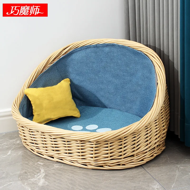 

Bold rattan kennel universal in all seasons, winter warm dog house