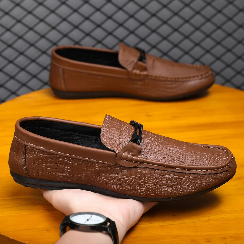 

2025 Spring/Autumn Breathable Men's Casual Shoes Trendy Textured Leather Loafers Fashionable Slip-Ons