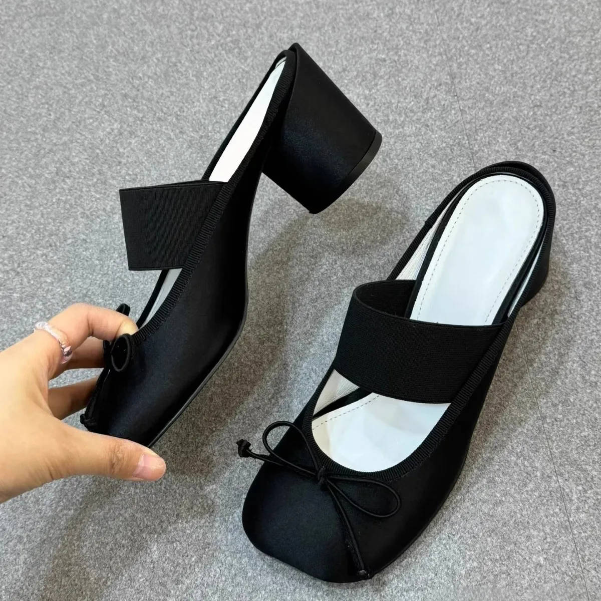 

2026 Retro Square Toe Chunky Heel Women's Mary Jane Shoes One-Strap Ballet Flats Versatile Shoes Women's slippers