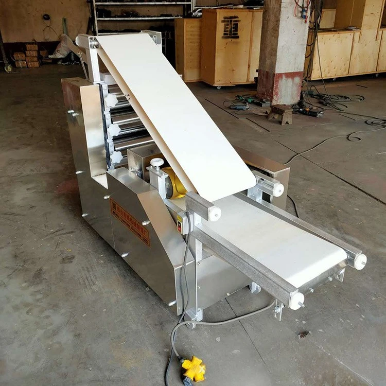 

Автоматическая пожарная машина для формования тортов Baijimo, машина для производства лапши Хэнань Ризотто, автоматическая машина для прессования печенья с масляной очисткой B