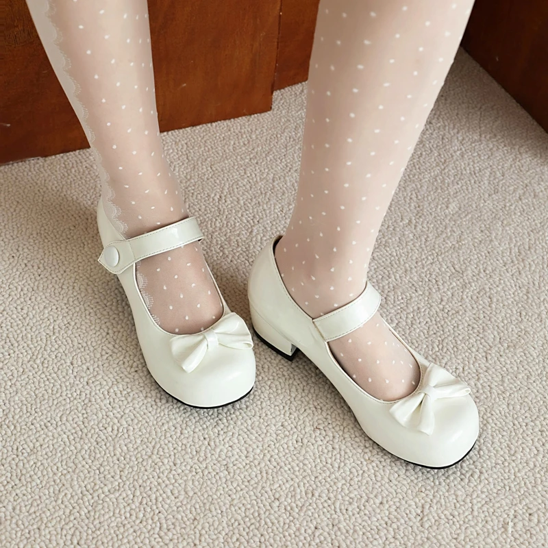 REAVE CAT Janes Pumps Women Chunky Heels 4cm Bowknot Buckle Strap Small Size 30 31 32 Sweet Dating Shoes Spring 42 43