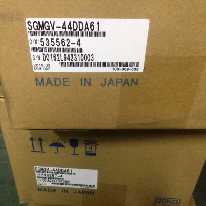 

Новый серводвигатель Yaskawa SGMGV-44DDA61 Гарантия 1 год на складе