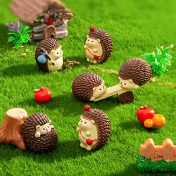 Figurines Miniatures Cute Hedgehog Resin Micro Landscape Ornaments For Home Decorations Room Decor DIY Gardening Accessories