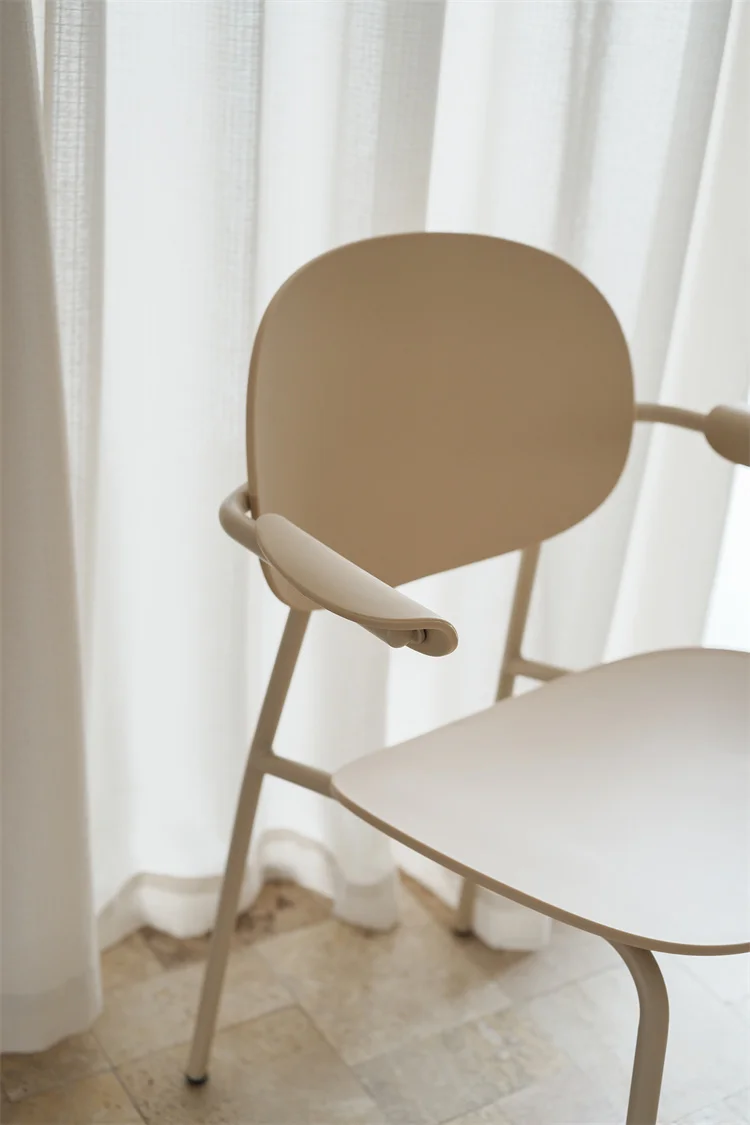 Italian supernatural easy to stack polypropylene plastic back metal legs dining chair restaurant polypropylene chair