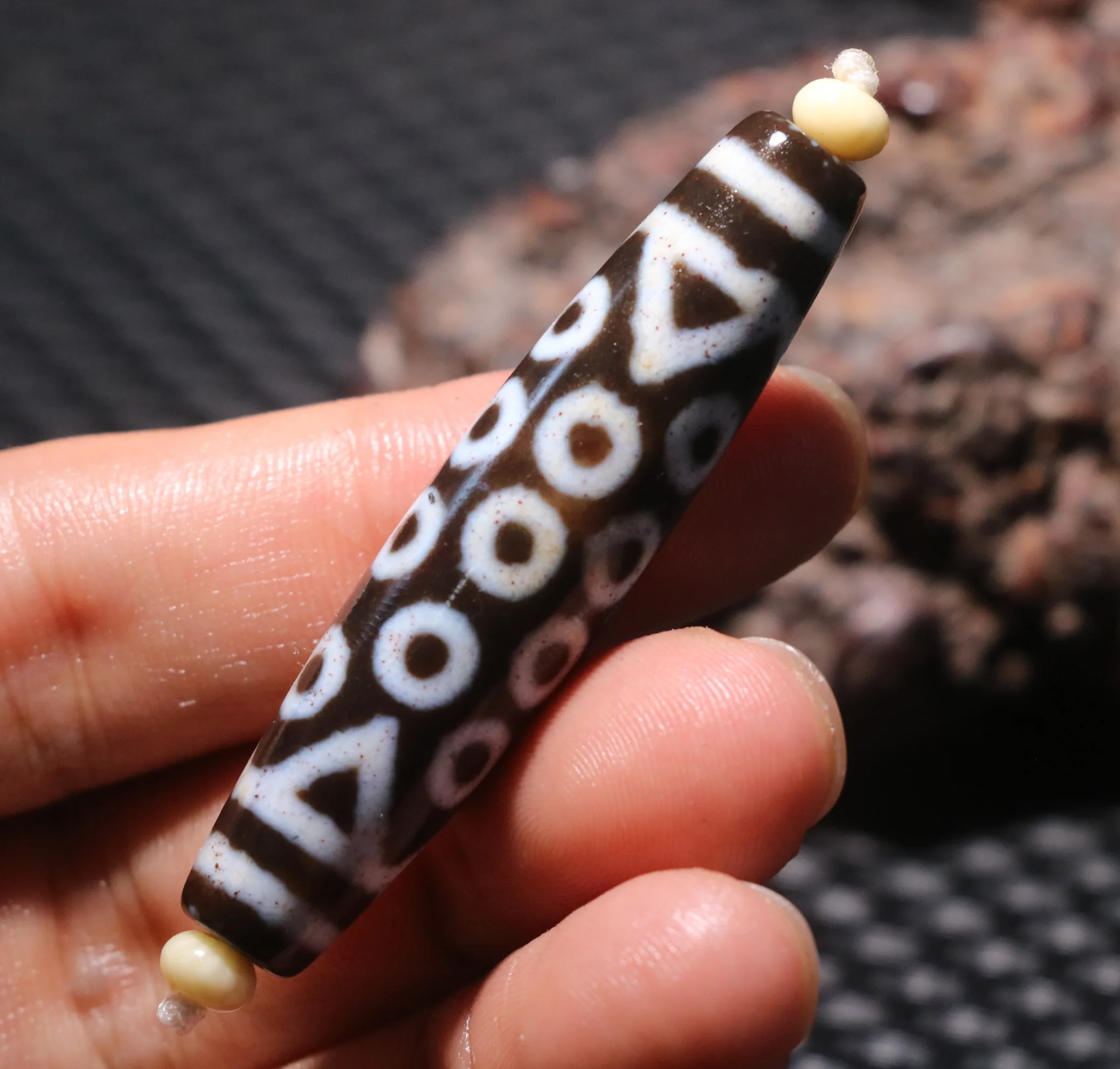 

4A Magic Power Tibetan Old Agate Full Cinnabar Dots 21 Eyed Peak Big Master dZi Bead Amulet Amulet For Jewelry Amulet Timestown