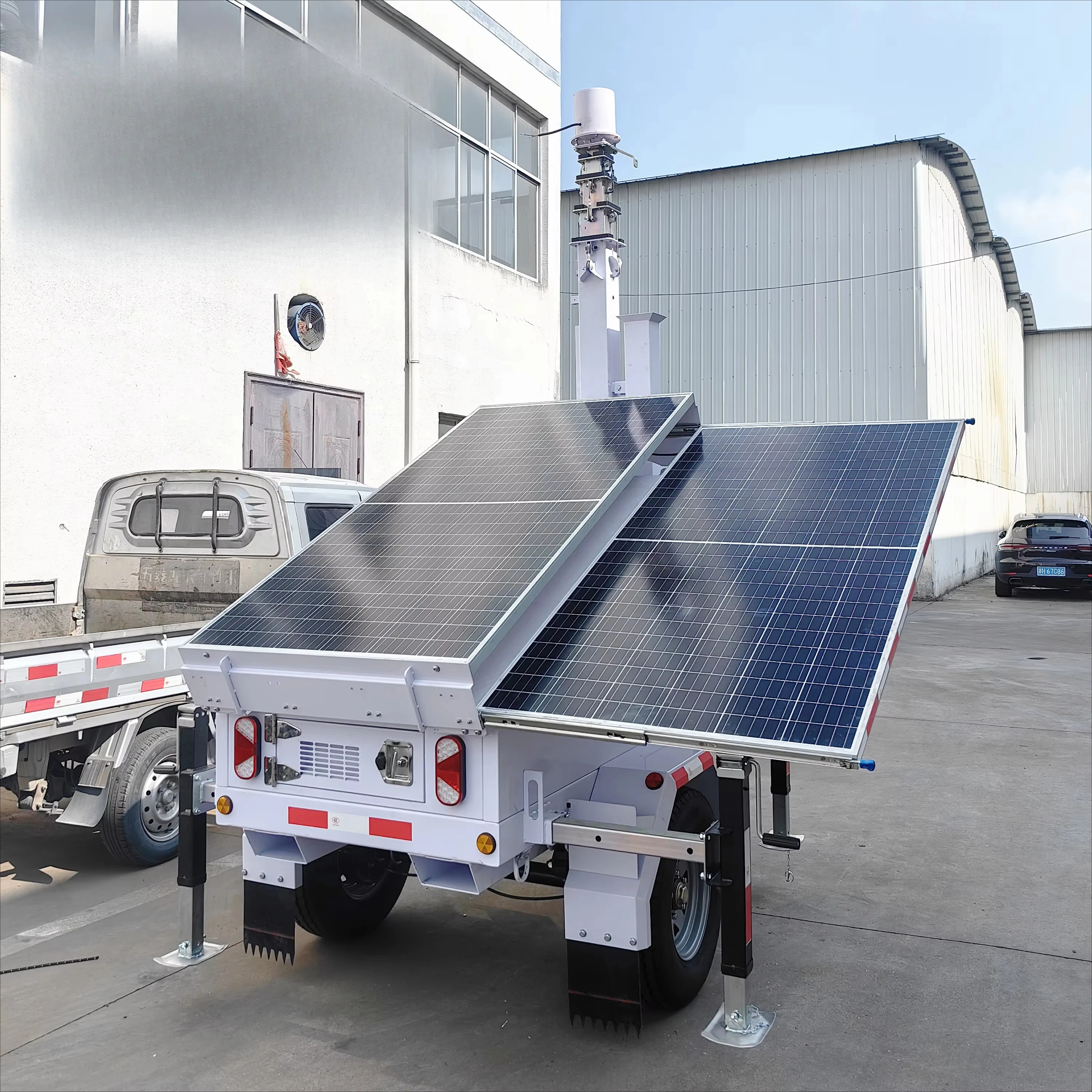 Bild 7: Grüne Solar-Anhänger, Solargenerator-Systeme, Solar-Beleuchtungsturm