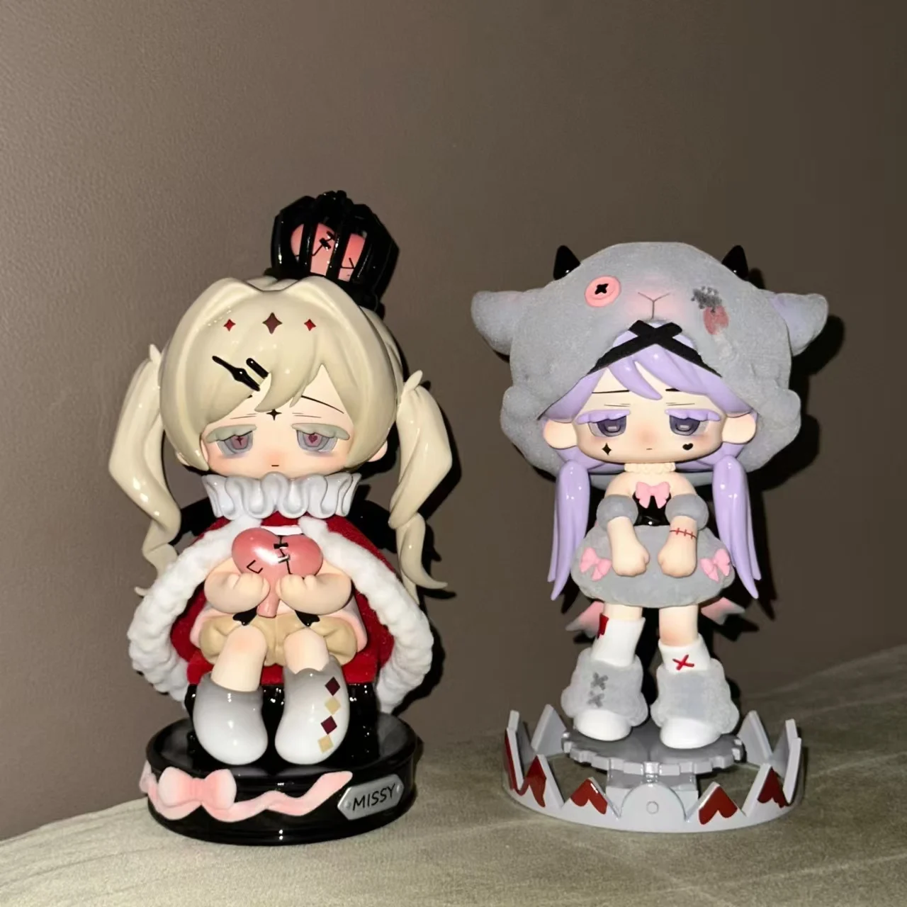 

Горячая Мисс Милая Траурная Лолита Серия Симпатичная Фигурка Настольный Орнамент Игрушки Каваи Аниме Фигурки Куклы Игрушки Подарочное Украшение