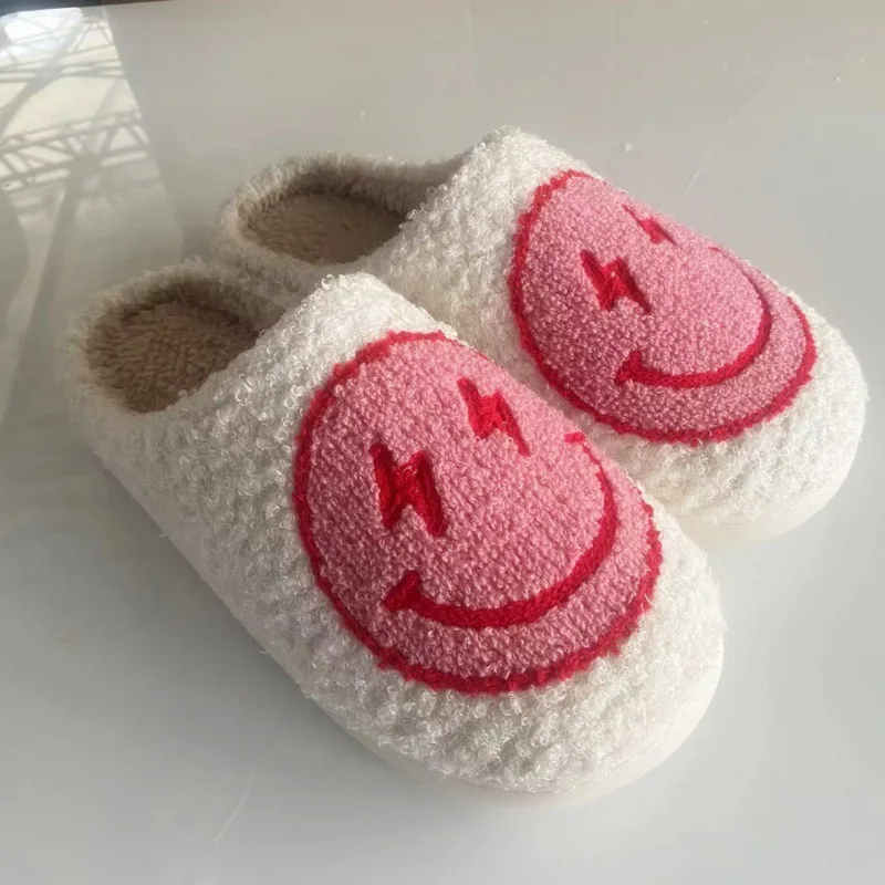 Fashion Cute Smiling Face Women Shoes 2024 Winter New Warmth Plush Slippers Women Flat Bottom Comfort Non-slip Cotton Slippers