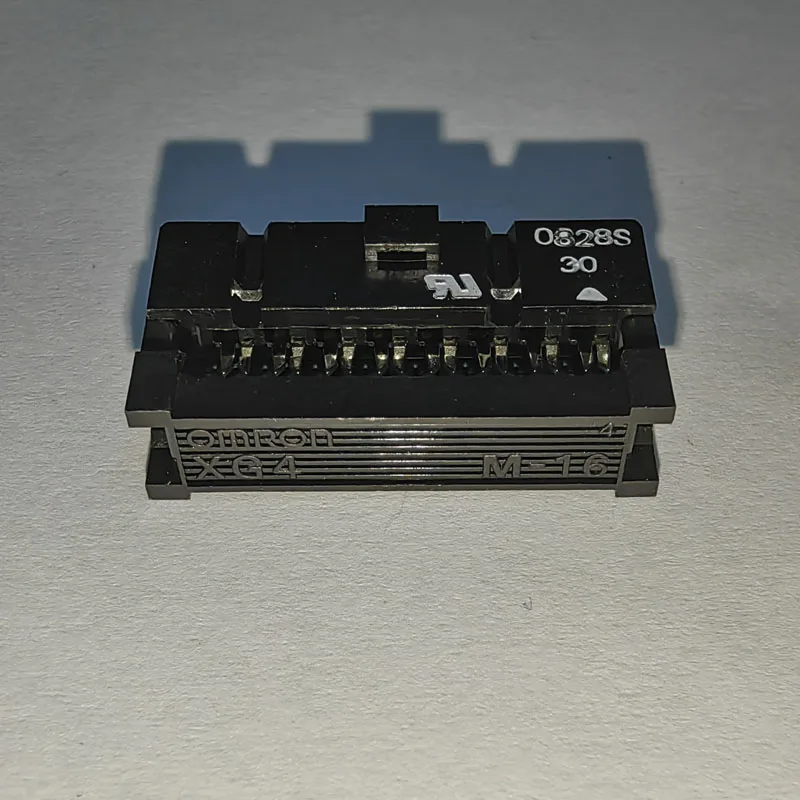 1unids/lote XG4M-1630 connect 100% nuevo original