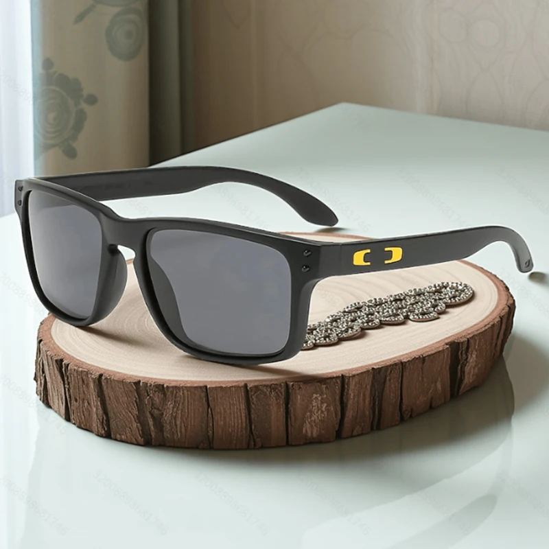 Men's Vintage-Inspired Fashion Fashion Glasses with Large Curved Frames - Perfect for Parties image 3
