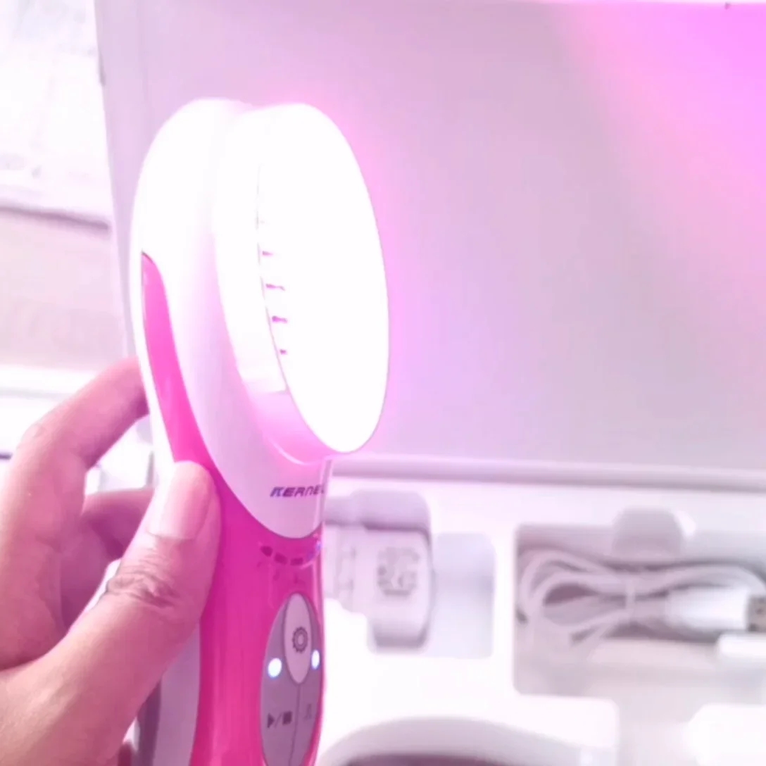 Portátil Photon Facial Pele Beleza Máquina, CE LED Terapia, PDT, médicos, Cuidados com a pele, 7 cores