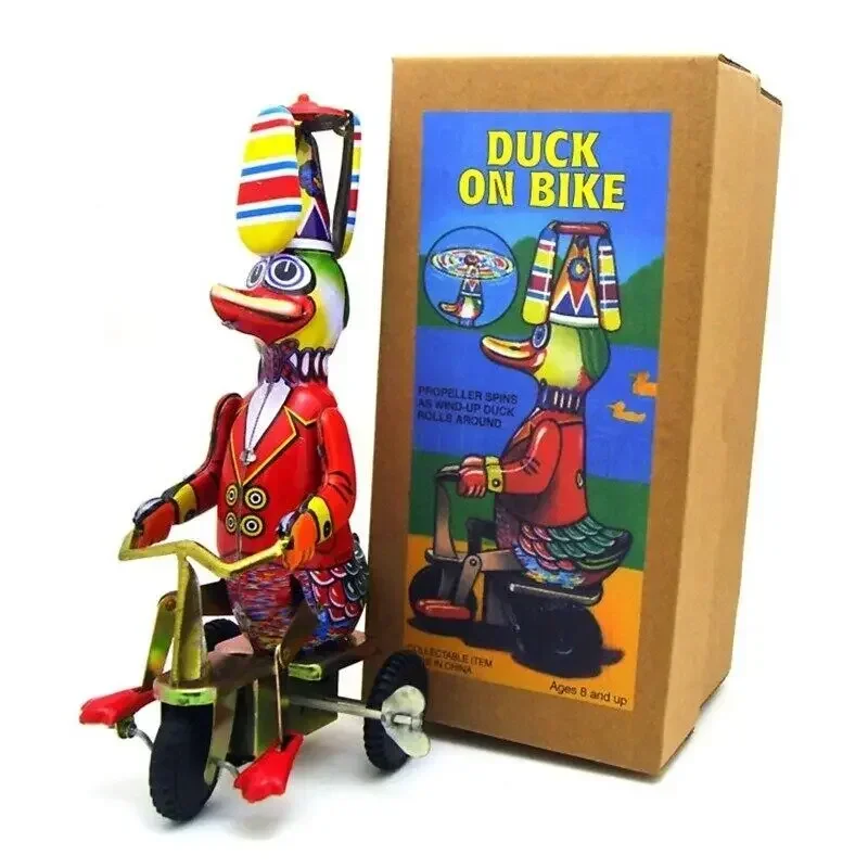 [Engraçado] coleção adulta retro wind up brinquedo metal estanho pato na bicicleta robô mecânico relógio brinquedo figura modelo crianças presente do bebê