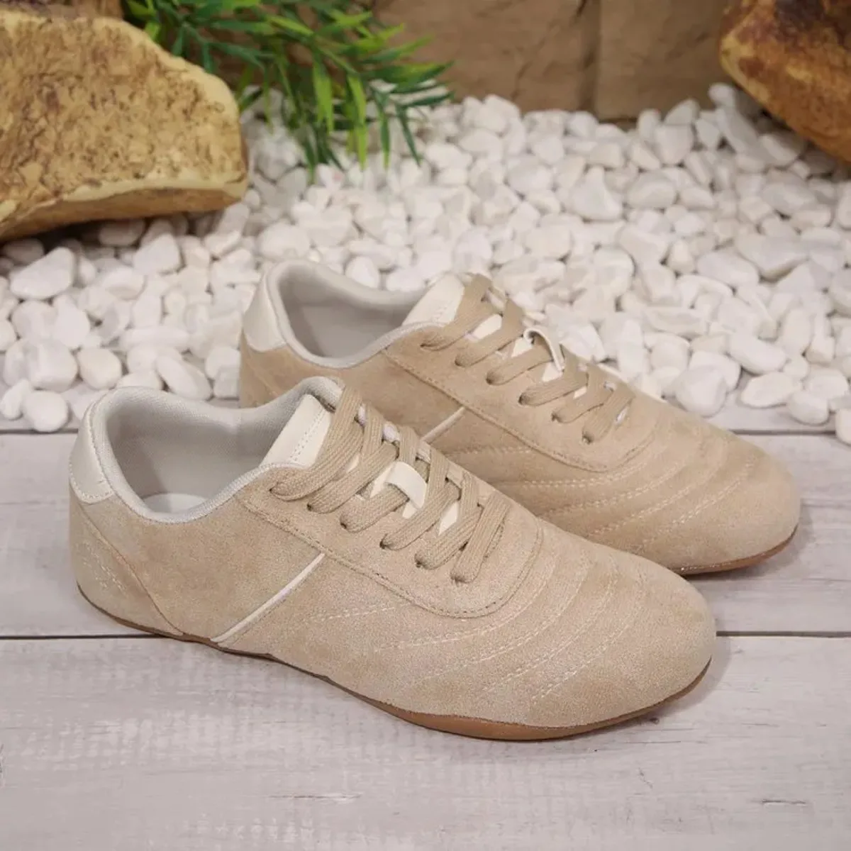 Damen-Sneaker aus natürlichem Wildleder zum Schnüren, 2026 Neu, runde Zehenpartie, weich, bequem, lässig, für Outdoor, Autofahren und Spaziergänge – Detail 12