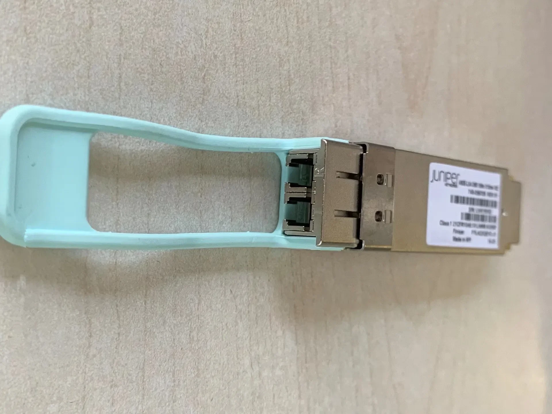 Juniper QSFP 40GB 2KM Transceiver 40GE-LX4 740-056705 LC Interface OM3 100m SMF 1310nm 40G Multi-Mode Single-Mode Compatible Use