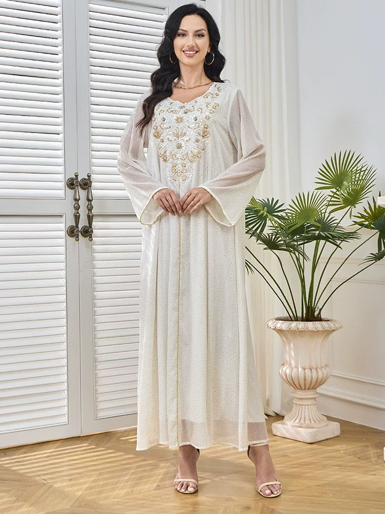 

Middle East Saudi Arabia Muslim luxury fashion temperament fashion collar decoration large swing long sleeved dress for women