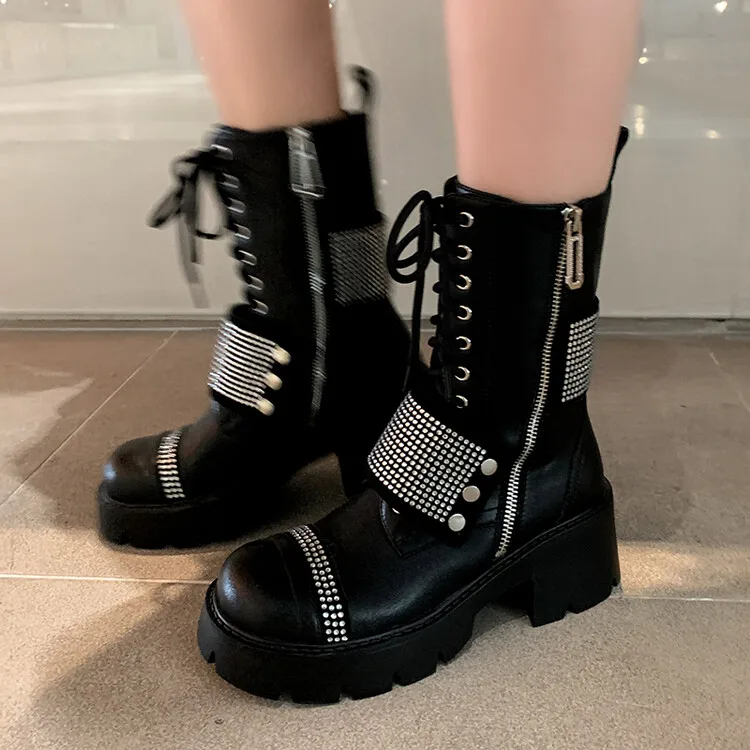 

2022New Women Riding Boots Punk Design Platform Rubber Sole Short Motorcycle Botas Crystal Band White Work Botines Femininos