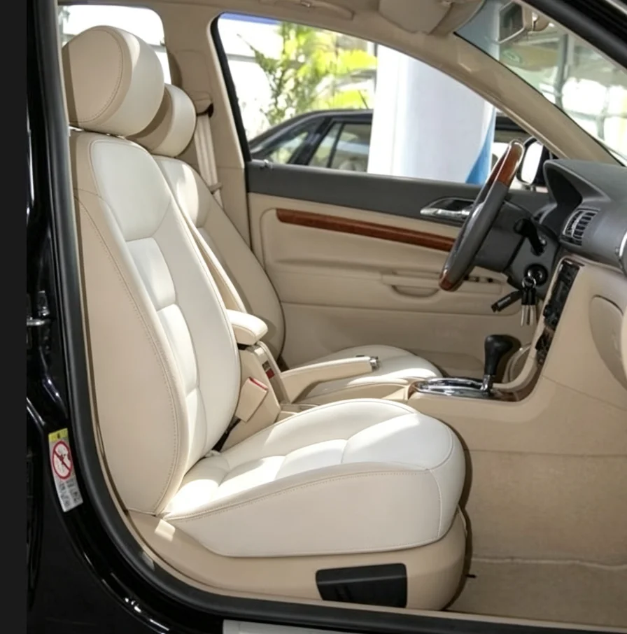 Für Passat B5 2000~2004 Maßgefertigte Autositzbezüge Luxuriöses Nappaleder 100% Passgenau Innenausstattung 360 ° Vollständige Abdeckung – Detail 2