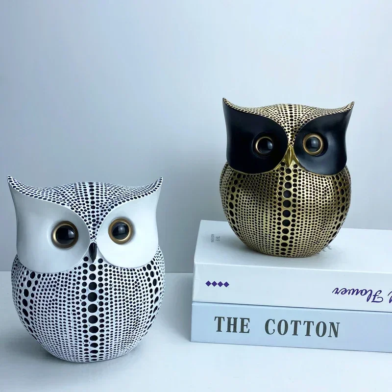 Resin Owl Piggy Bank Figurines Fat Nighthawk Coin Storage Ornament Bird of Minerva Home Study Room Desktop Decoration