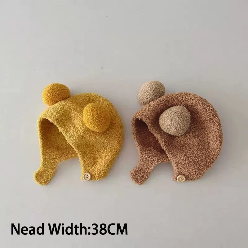 Niedliche Winter-Warme Kinder-Mützen für Mädchen und Jungen, Fleece-Wollmützen mit Bommel, Einfarbige Wollmützen mit Ohrenschutz, Weiche Neugeborenen-Mütze – Detail 2