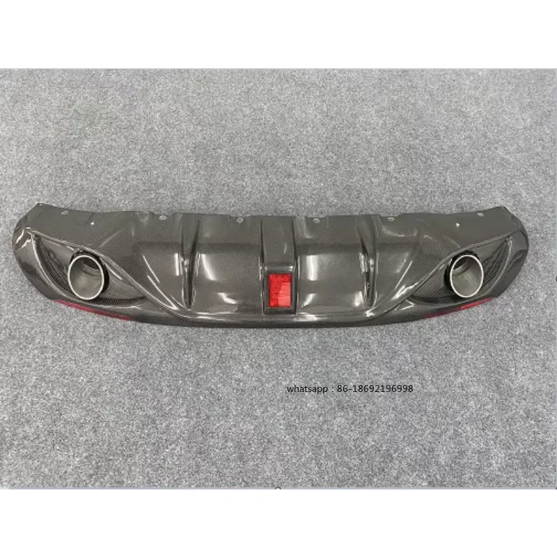 Newest Style Carbon Fiber Rear Diffuser With Lamp for Romeo Alpha Giulia