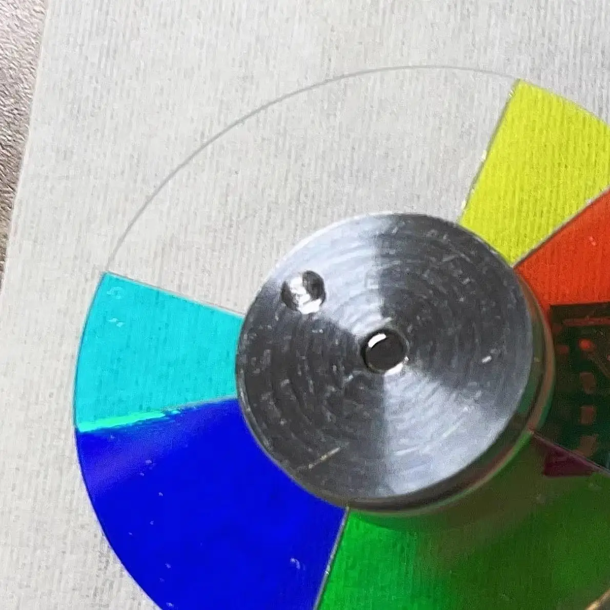 Nouvelle roue de couleur originale BenQ E580, CP3862UST, MH520H, MH530, TH682, TUF899, SW921, SU922 Nouvelle roue de couleur originale BenQ E580, CP3862UST, MH520H, MH530, TH682, TUF899, SW921, SU922