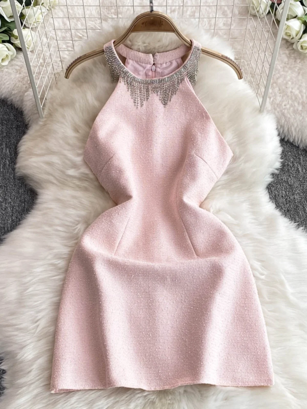 Vestido de Noite E com Estilo Suave, Leve, Luxuoso, Design Único, Sensação Fena, Vestido com Ombros Descobertos e ...