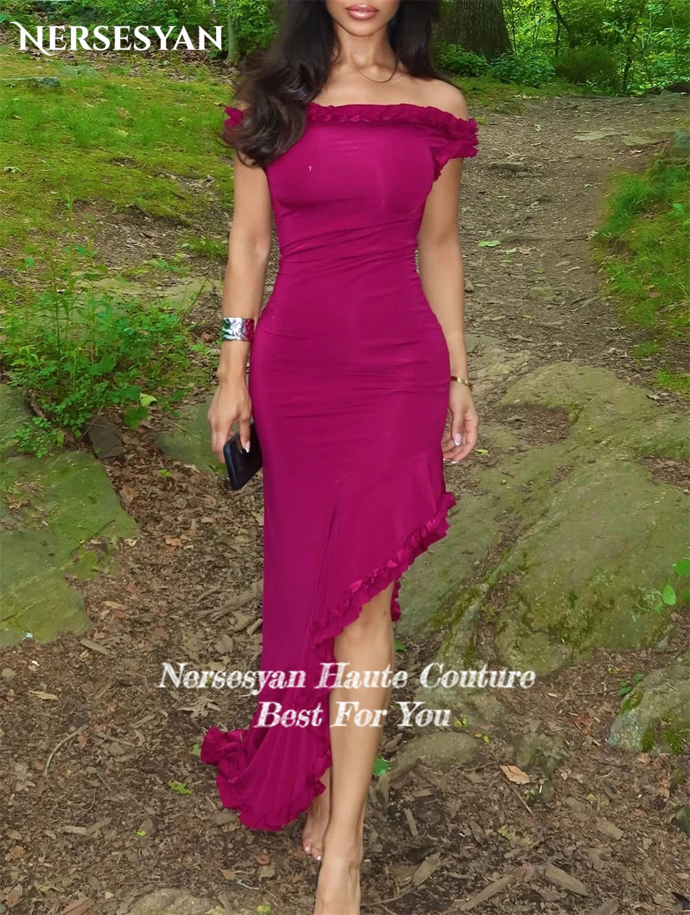 Nersesyan Sexy rouge robes de soirée épaules dénudées volants sirène fente latérale équipée célébrité 2025 robes de soirée de Cocktail personnalisé