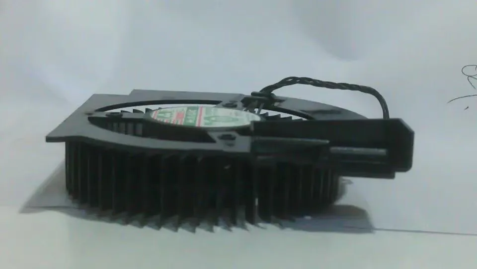 Free shipping original MGT8012YB-W20 12V 0.48A 4-wire graphics card cooling fan 3