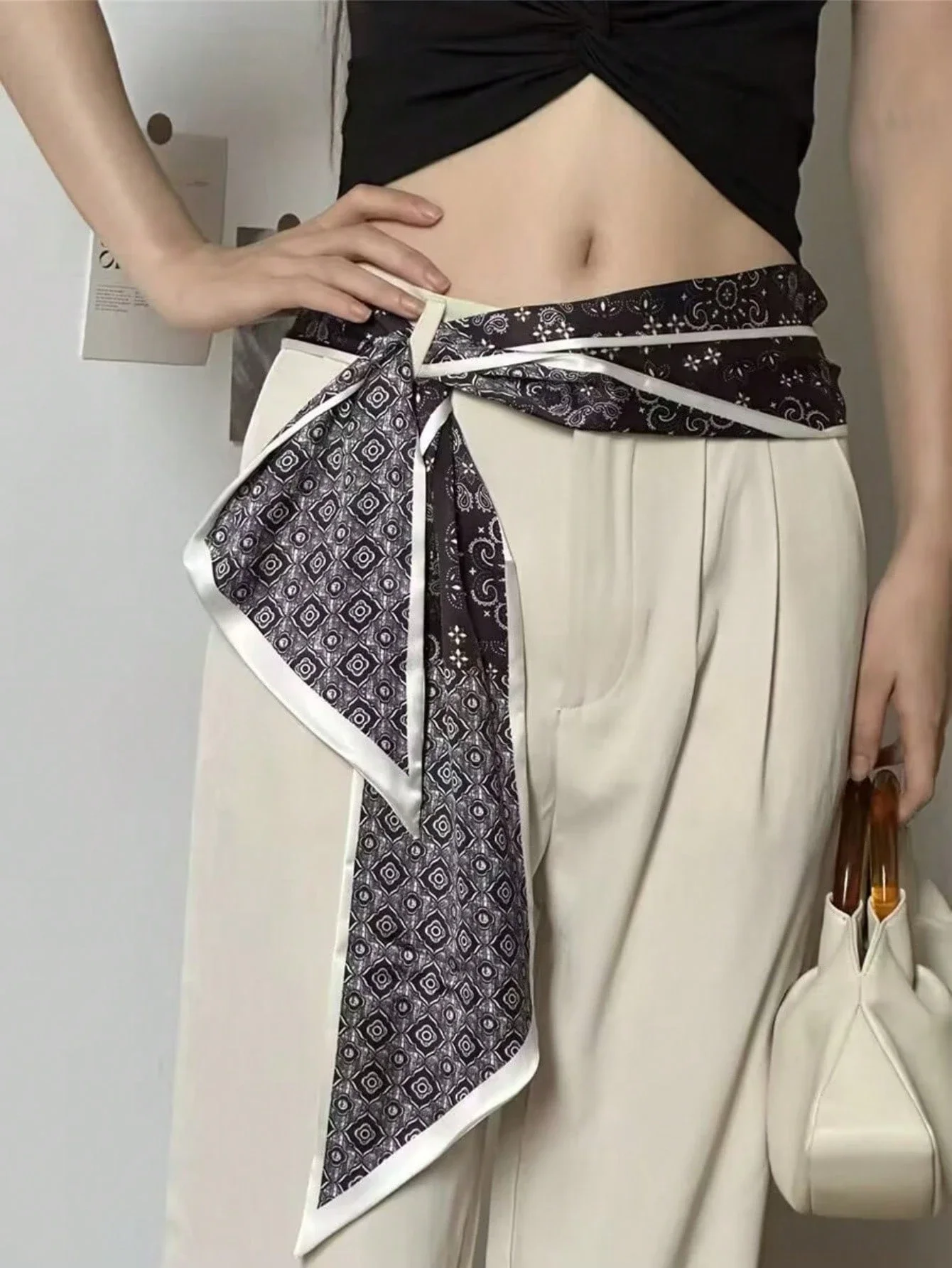 

Double-Sided Printed Silk Feel Scarf For Women, Stylish Neck Or Waist Wrap Accessory