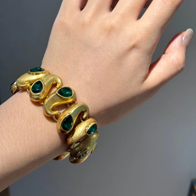 

Vintage Green Stone Bracelets Sea Waves Chain Jewelry Antique Gold Color Luxury For Women 2026 New Arrivals Valentine Day Gifts