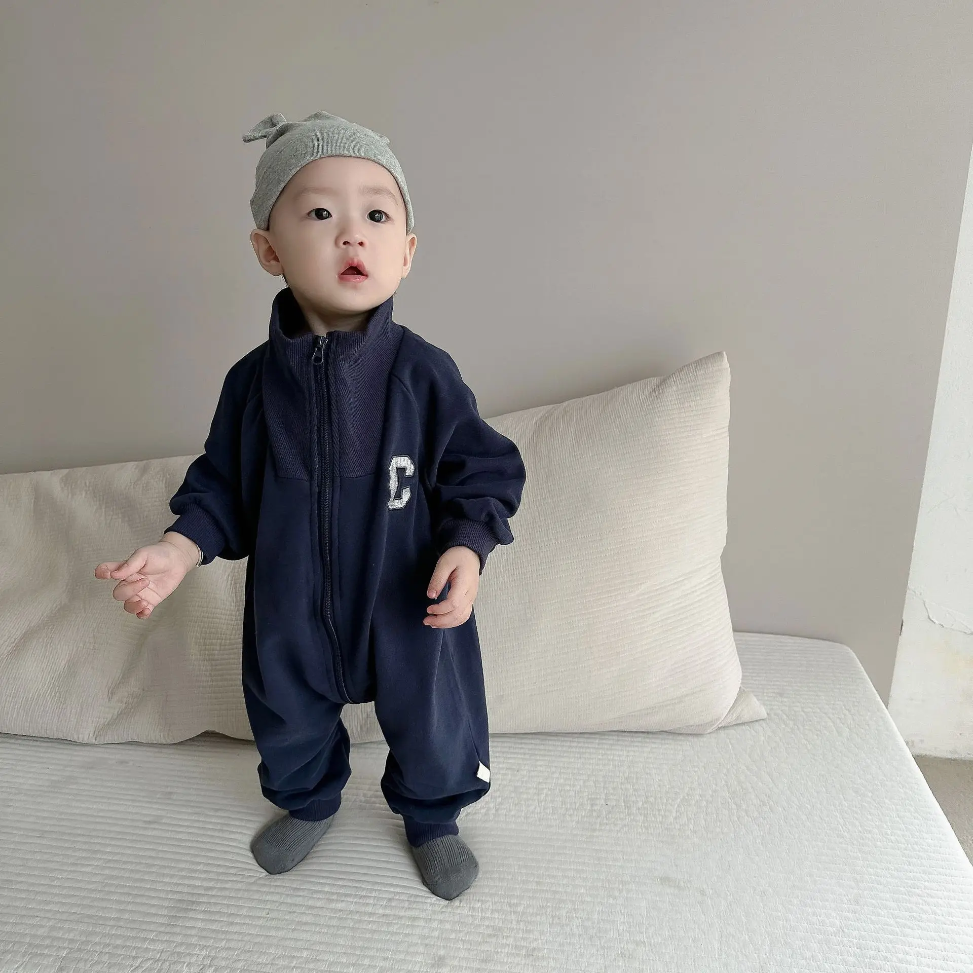 2024 Autumn New Baby Long Sleeve Romper Boy Girl Newborn Letter Print Lapel Jumpsuit Infant Cotton Casual Zipper Onesie 0-24M