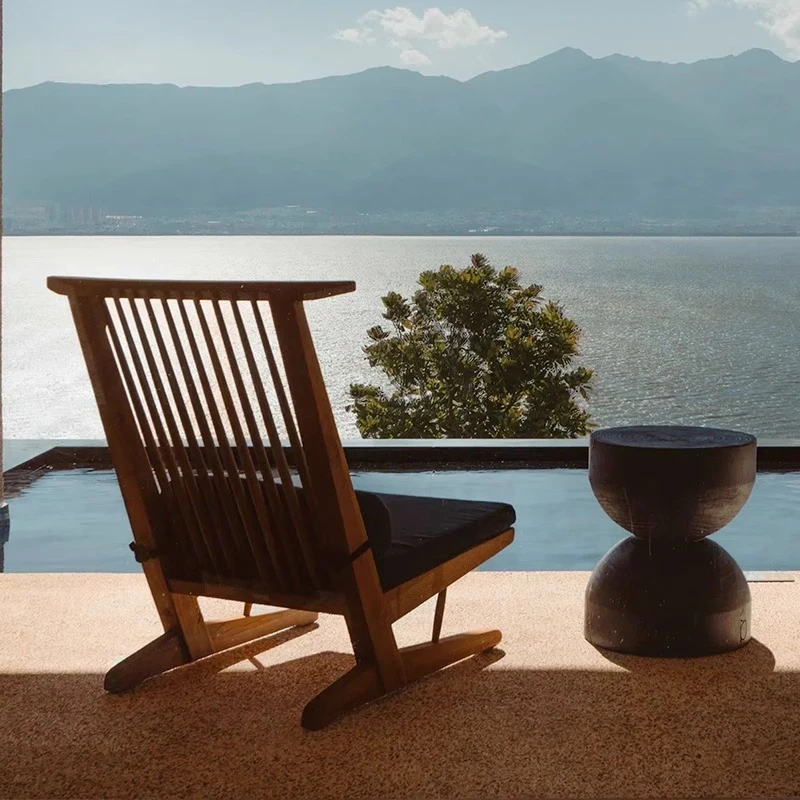 Japanischer antiker Reproduktion Nakajima George Sofastuhl