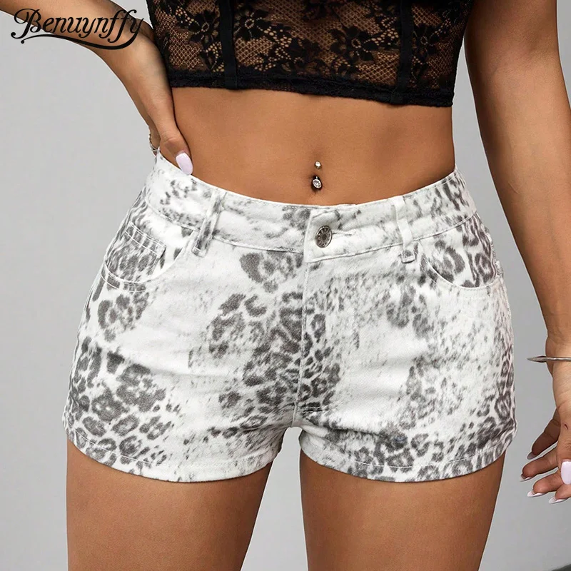 

Benuynffy Y2K джинсовые шорты с леопардовым принтом, женские сексуальные эластичные повседневные шорты с низкой посадкой в стиле ретро, женская мода, клубная уличная одежда