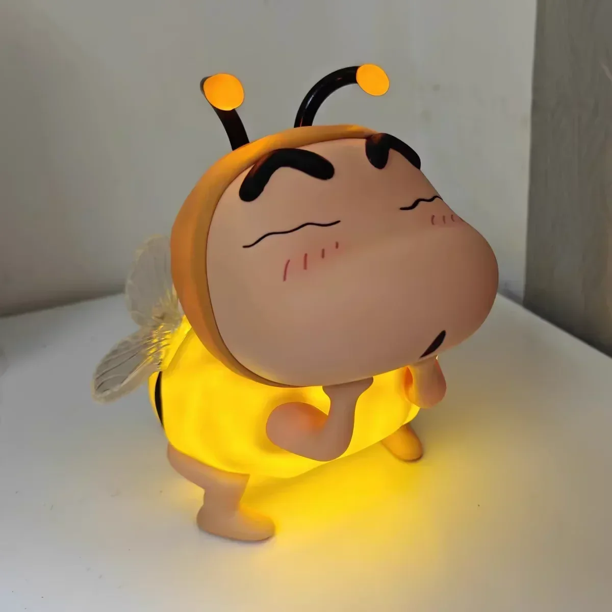 

22cm Crayon Shin Chan Anime Figure Bee Cosplay 1:1 Shin-Chan With Light Large Action Figurine Collectble Models Gift Toy